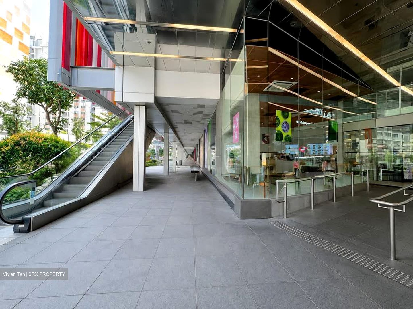 100 Am (D2), Retail #596235941